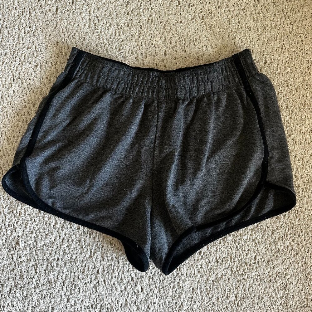 Thrift Vintage Mosimo Grey Cheeky Gum Shorts